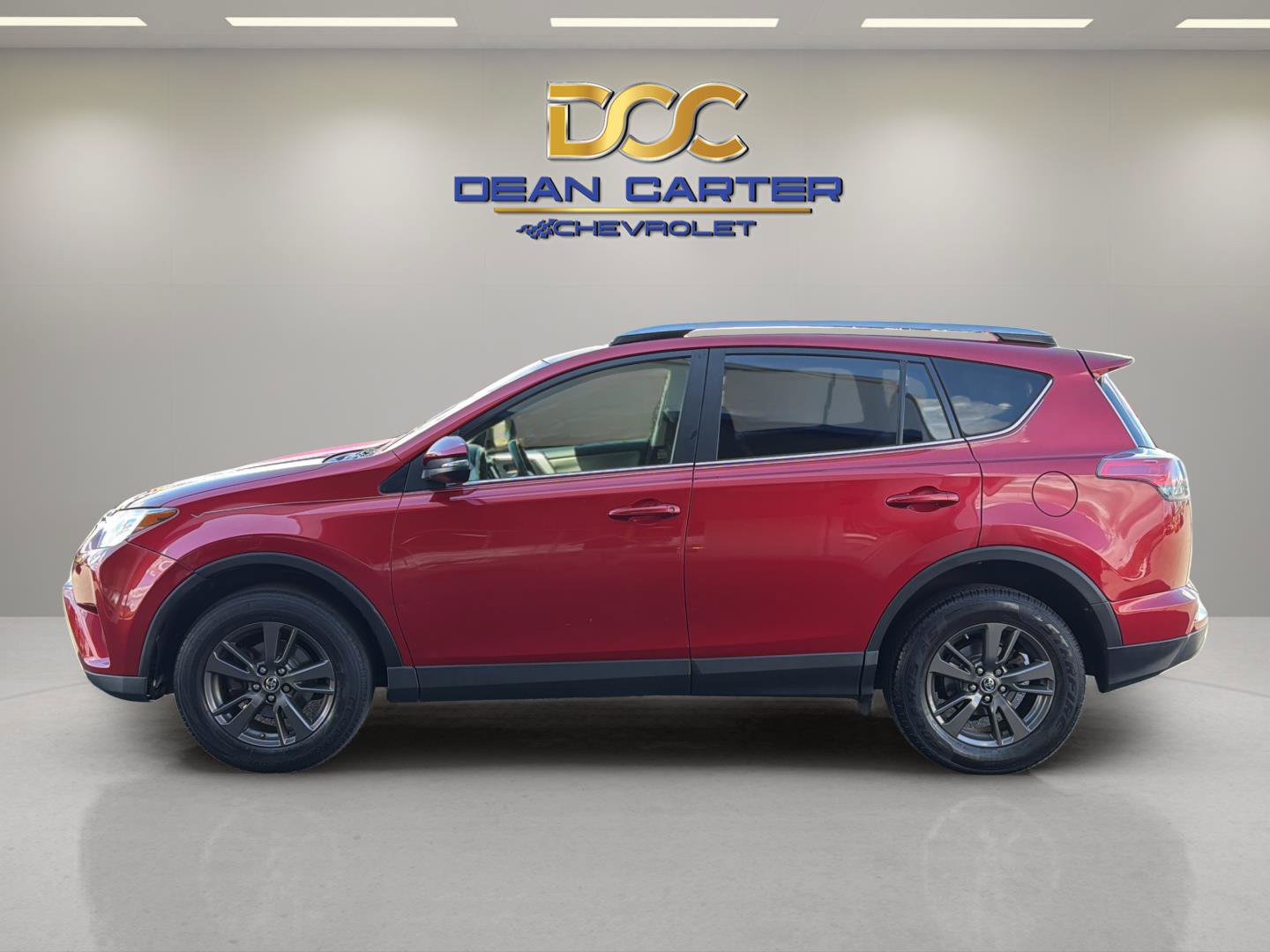 Used 2017 Toyota RAV4 XLE w/ All Weather Liner Package AWD/4WD image 2