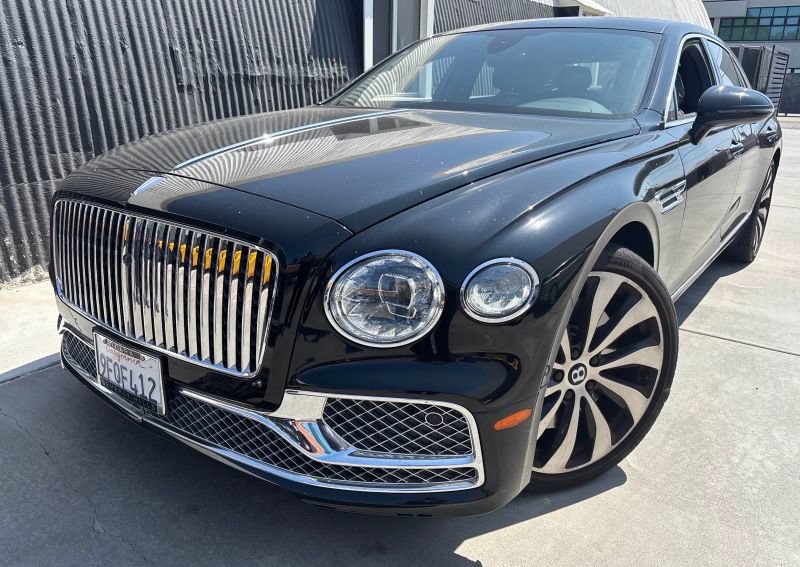 Used 2022 Bentley Flying Spur Plug-In Hybrid AWD/4WD image 1