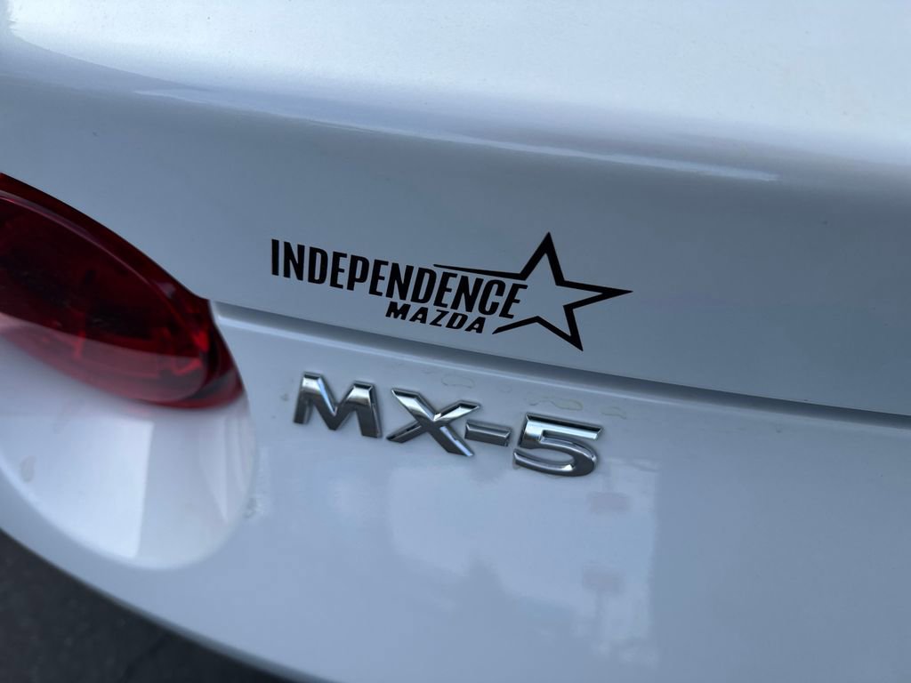 Used 2020 MAZDA MX-5 Miata RF 100th Anniversary image 21