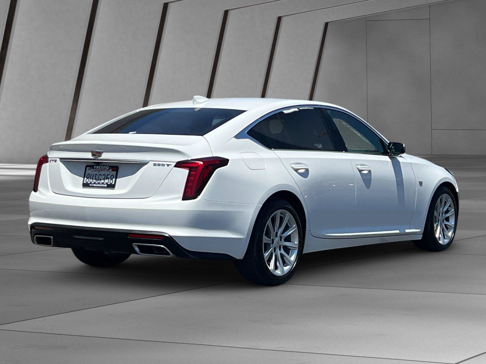 Used 2020 Cadillac CT5 Luxury w/ Cold Weather Package RWD image 4