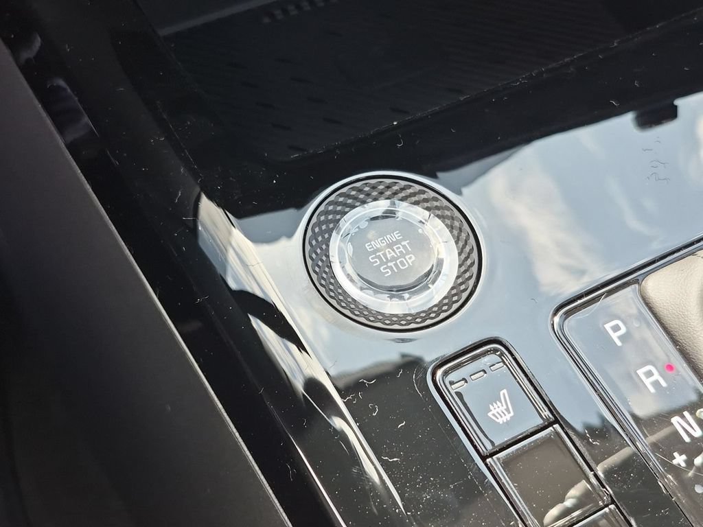 New 2026 Kia Niro EX FWD image 17