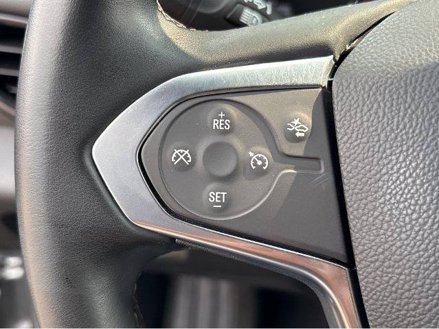 Used 2023 Chevrolet Traverse LT FWD image 20