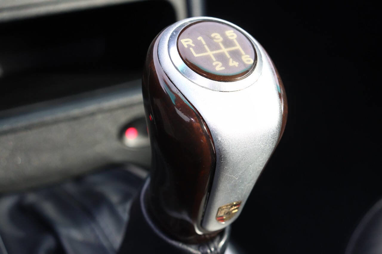 Used 2003 Porsche 911 Carrera 4 image 34