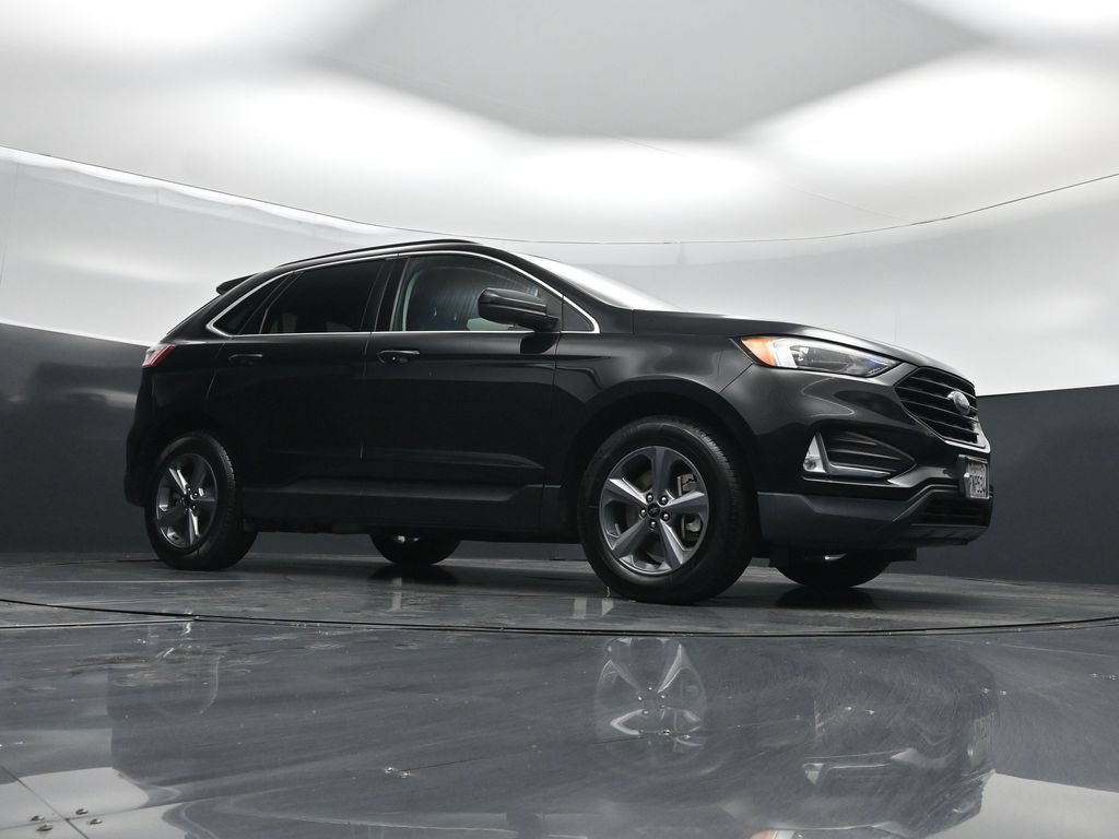 Used 2022 Ford Edge SEL w/ Sport Appearance Package AWD/4WD image 3