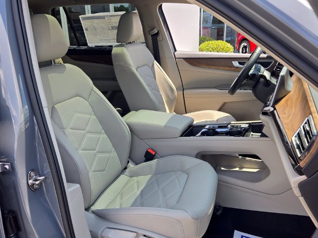 New 2026 Volkswagen Atlas SE FWD image 17