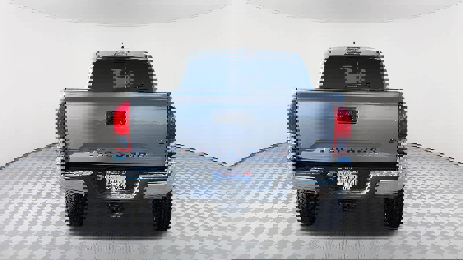 Used 2020 Toyota Tacoma SR5 RWD image 6