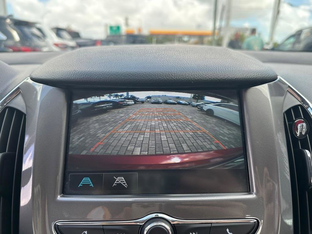 Used 2017 Chevrolet Cruze LT w/ Convenience Package image 16