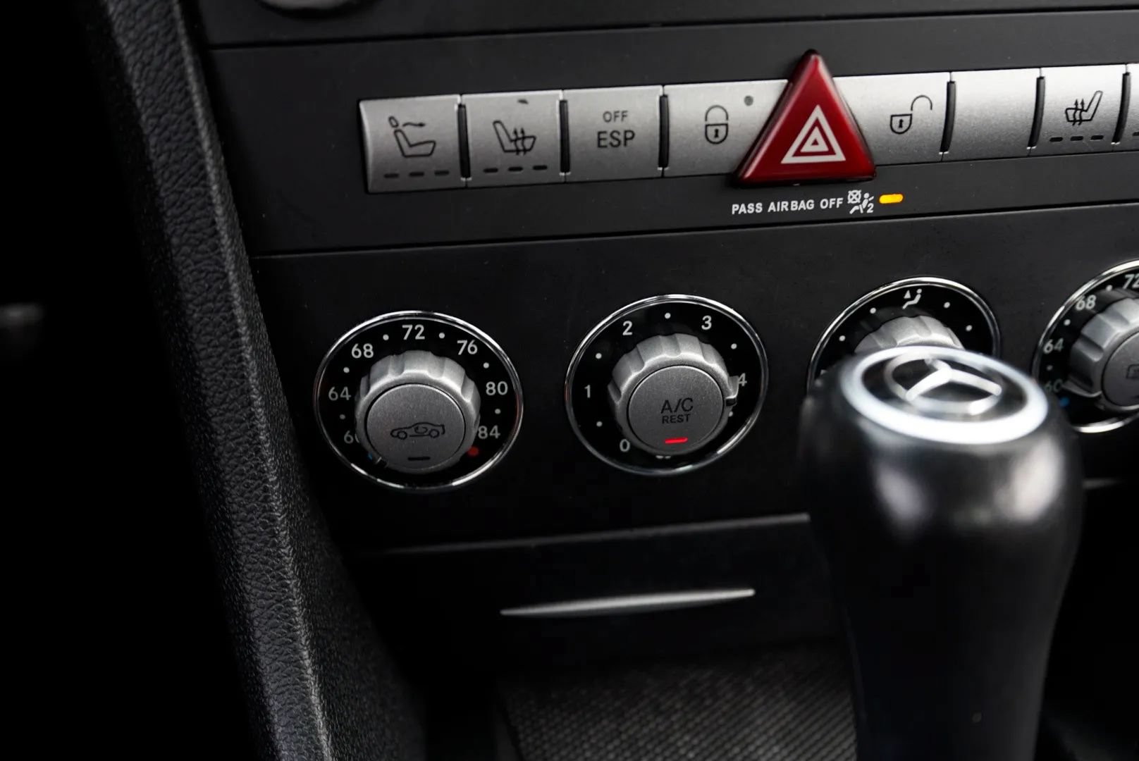 Used 2007 Mercedes-Benz SLK 350 image 31