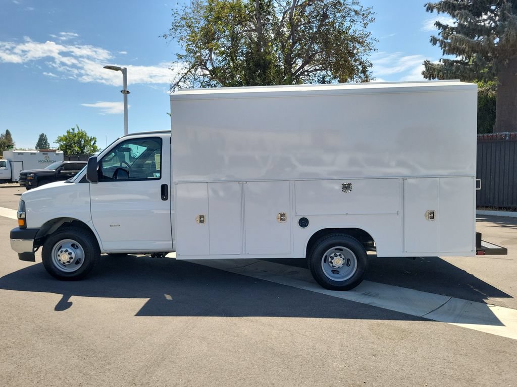 New 2026 Chevrolet Express 3500 w/ Power Convenience Package RWD image 23