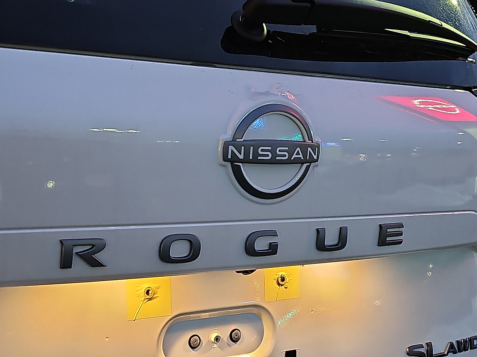 Used 2025 Nissan Rogue SL image 29