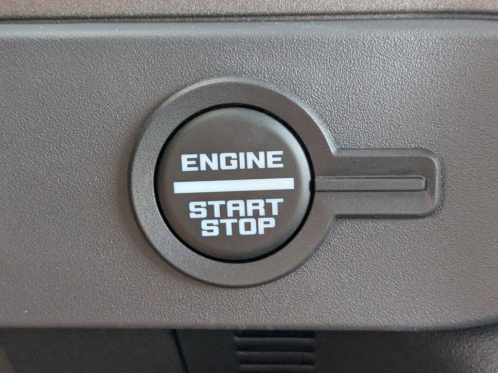 New 2025 Ford Bronco 4-Door image 29