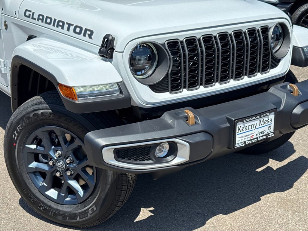 New 2026 Jeep Gladiator Sport AWD/4WD image 7