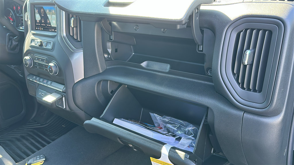 New 2026 Chevrolet Silverado 1500 Custom w/ Turbomax Blackout Package AWD/4WD image 30