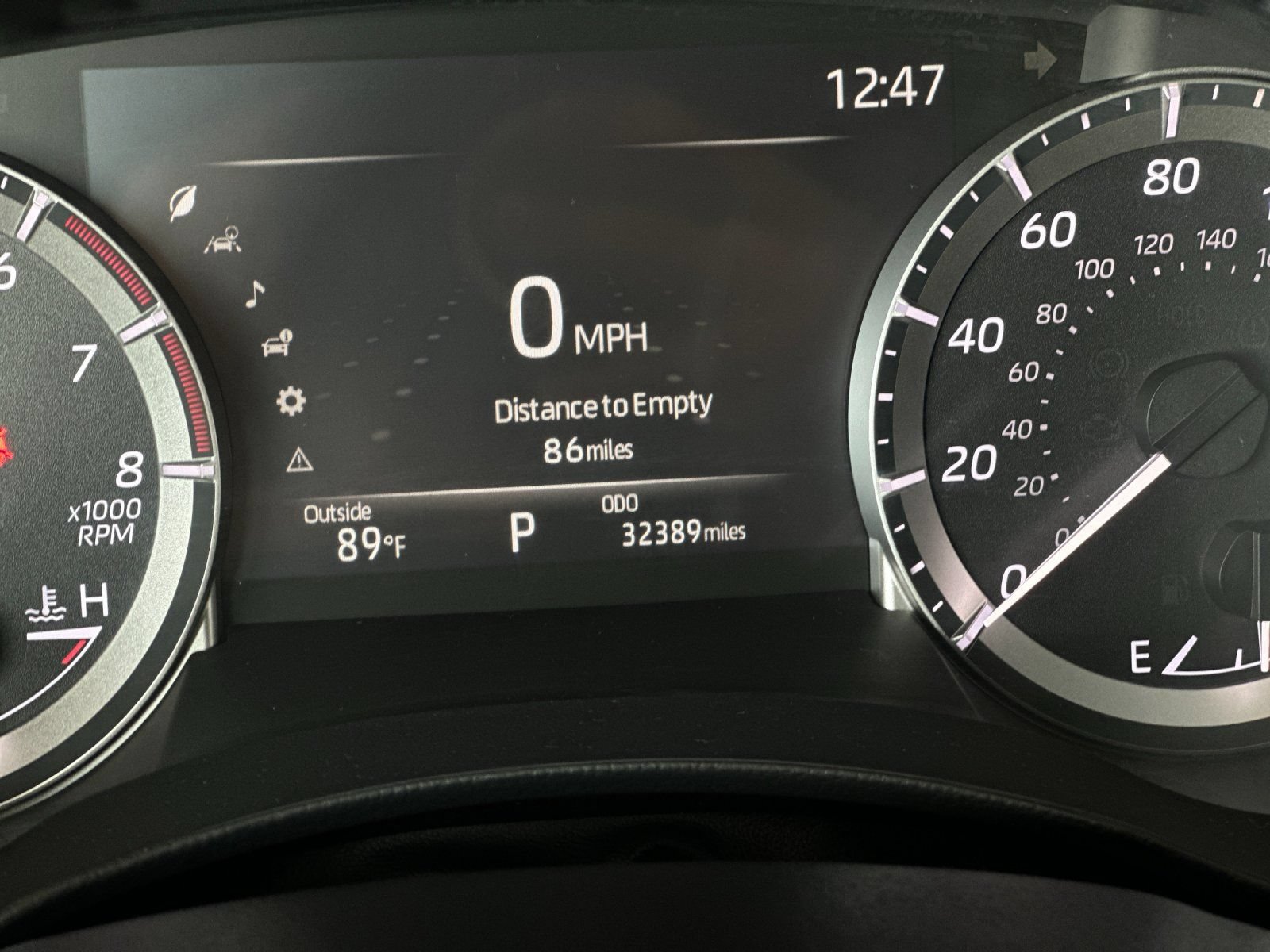 Used 2025 Toyota Highlander LE AWD/4WD image 26
