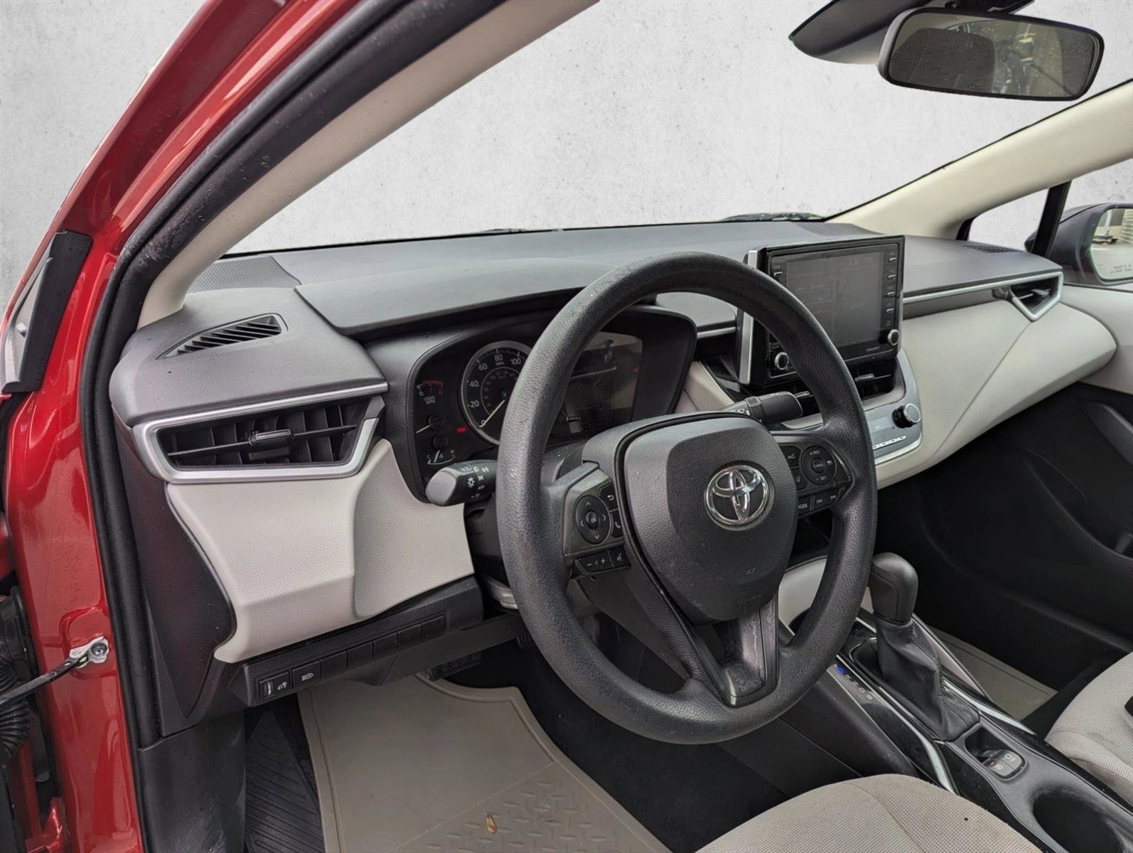 Used 2021 Toyota Corolla LE FWD image 12