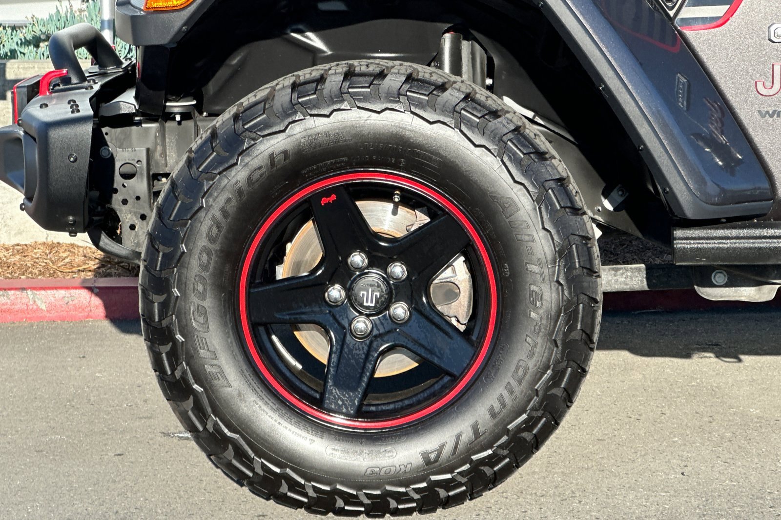 Used 2020 Jeep Wrangler Unlimited Rubicon w/ Quick Order Package 28Y Recon image 11