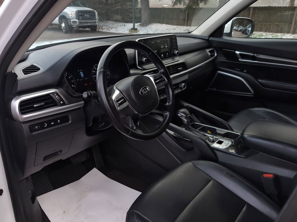 Used 2020 Kia Telluride LX image 15