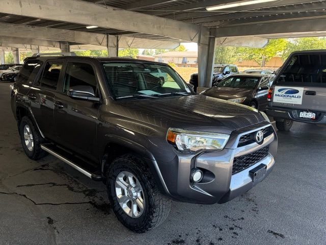 Used 2016 Toyota 4Runner SR5 AWD/4WD image 9