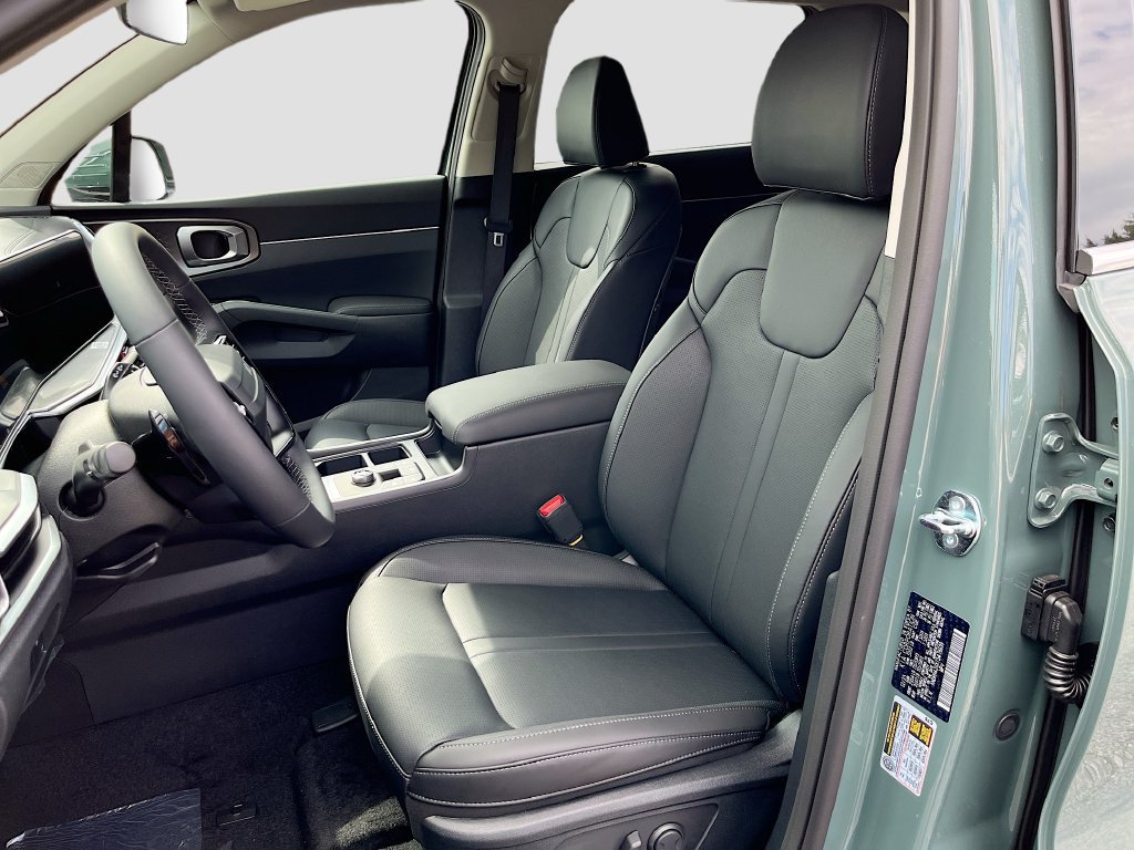 New 2026 Kia Sorento EX w/ EX Premium Package FWD image 15