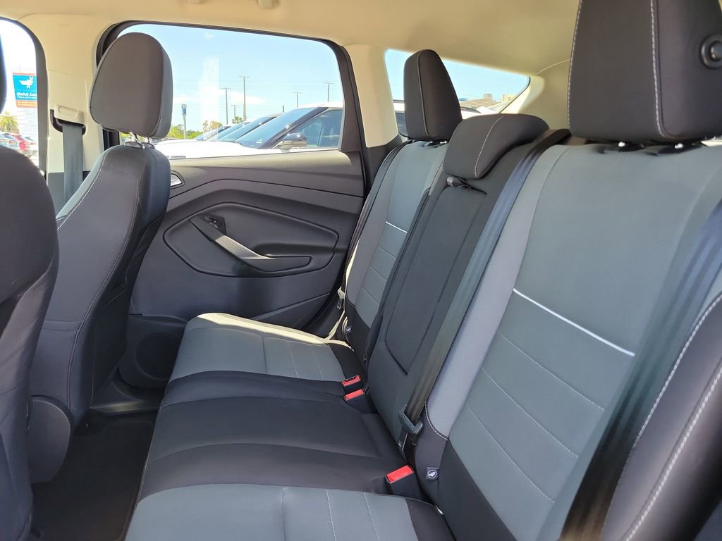 Used 2015 Ford Escape SE image 11