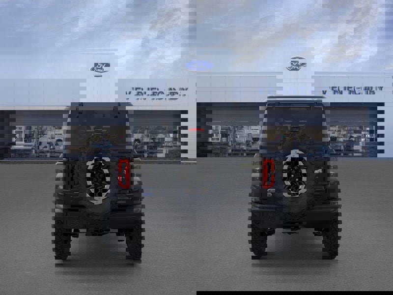 New 2025 Ford Bronco Badlands image 5