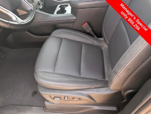 Used 2024 Chevrolet Tahoe Z71 w/ Luxury Package AWD/4WD image 25