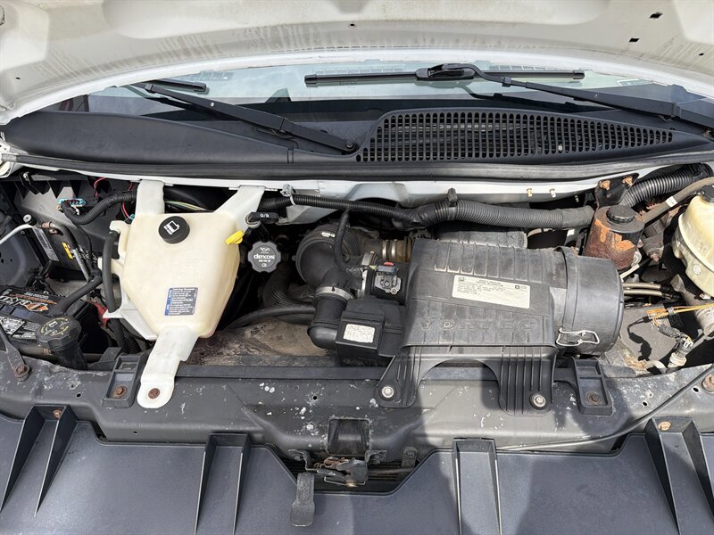Used 2017 Chevrolet Express 2500 RWD image 26