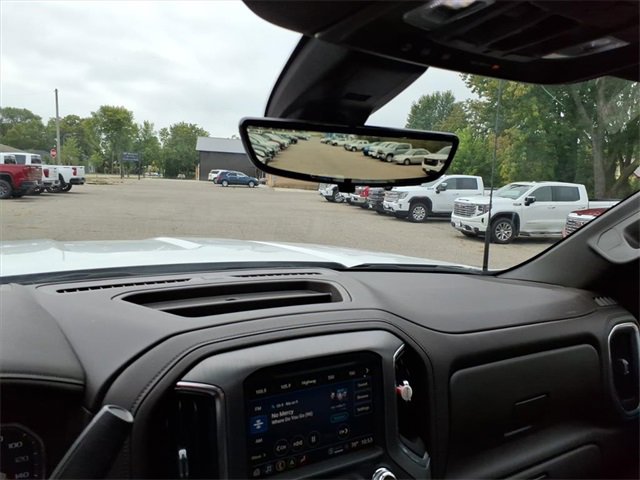 Used 2021 GMC Sierra 3500 Denali w/ Denali Ultimate Package image 17