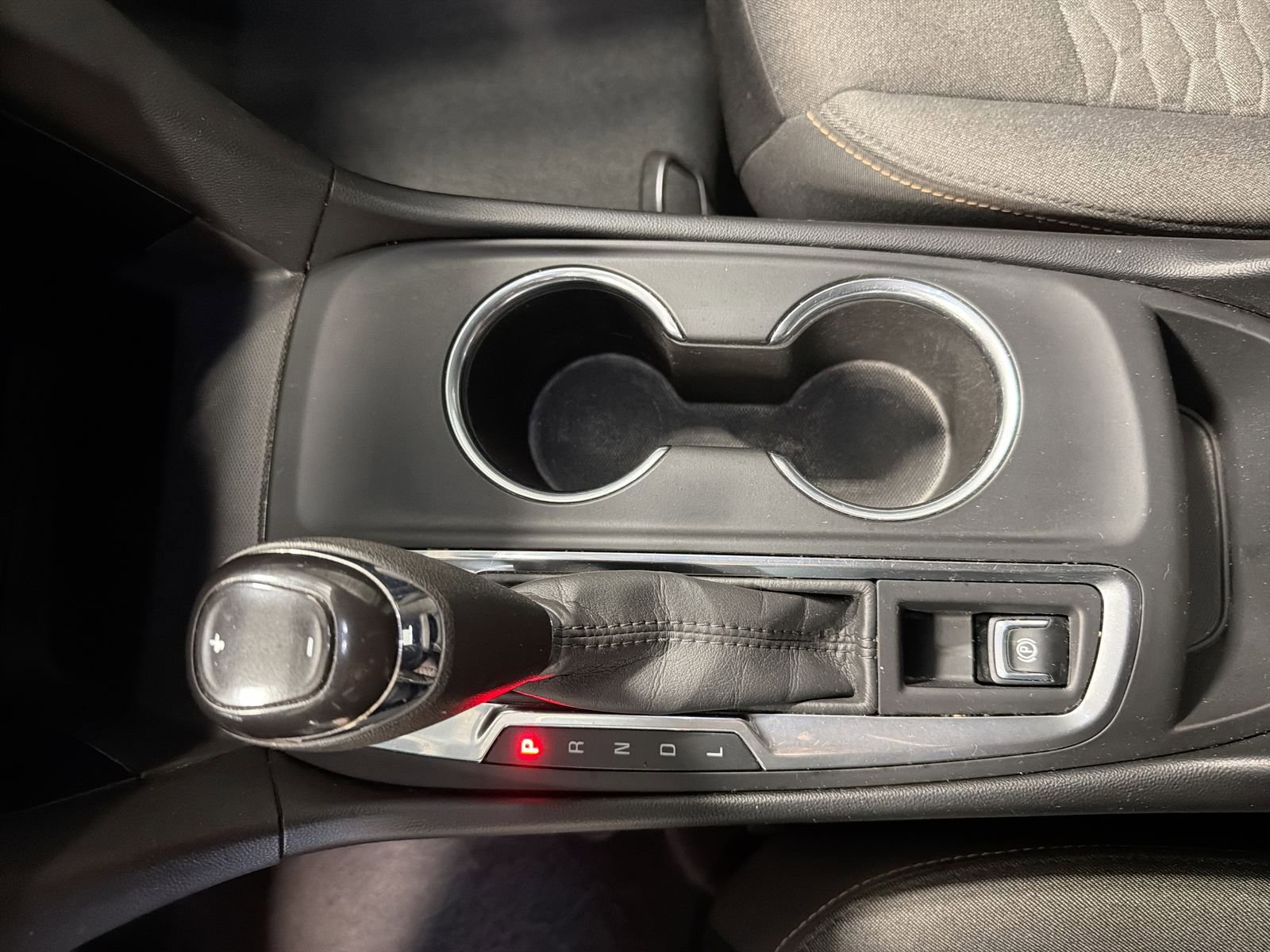 Used 2020 Chevrolet Equinox LT image 35