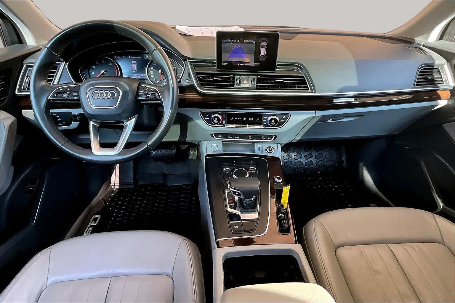 Used 2020 Audi Q5 2.0T Premium w/ Convenience Package AWD/4WD image 16