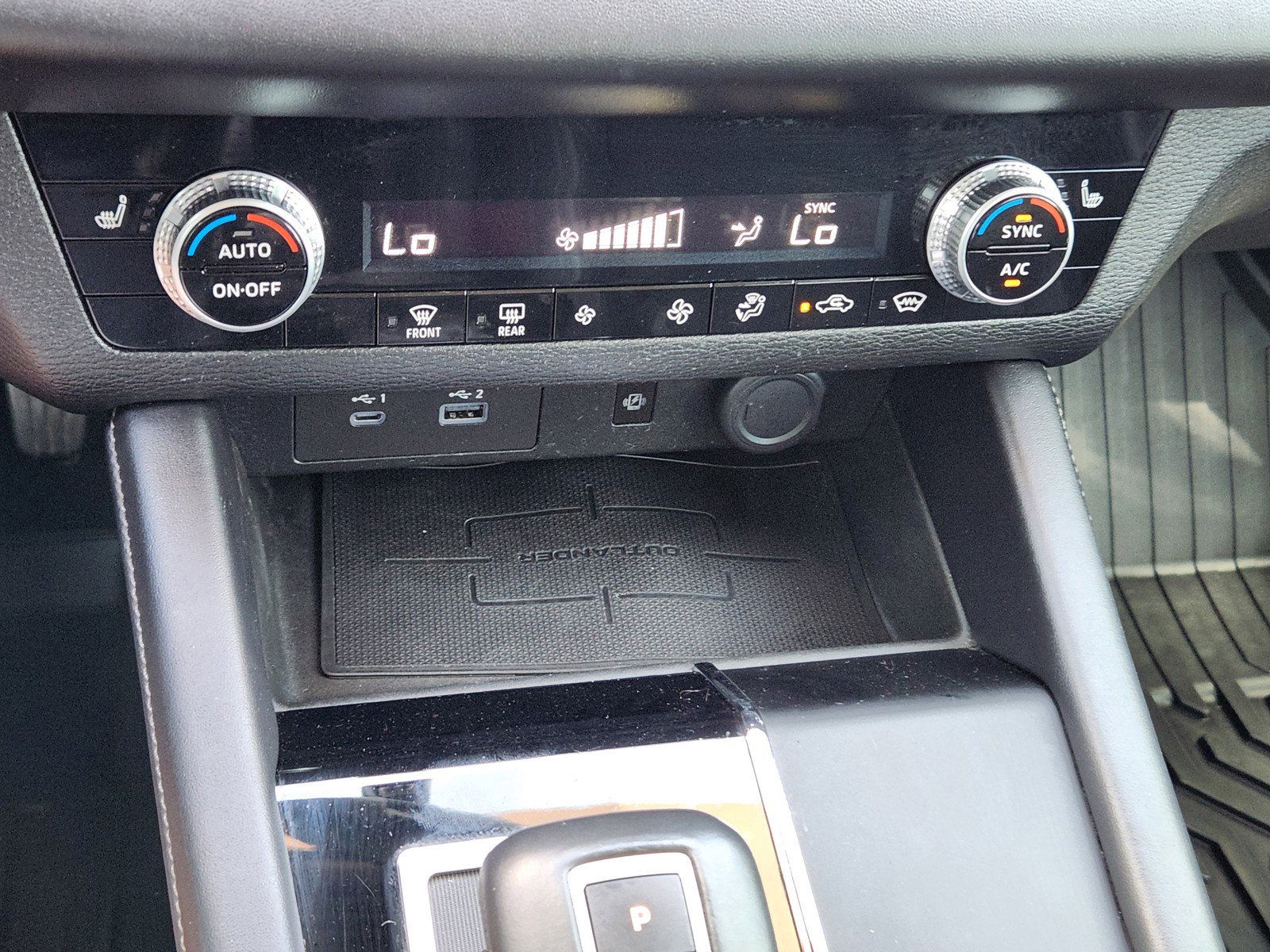 Used 2022 Mitsubishi Outlander SE AWD/4WD image 15