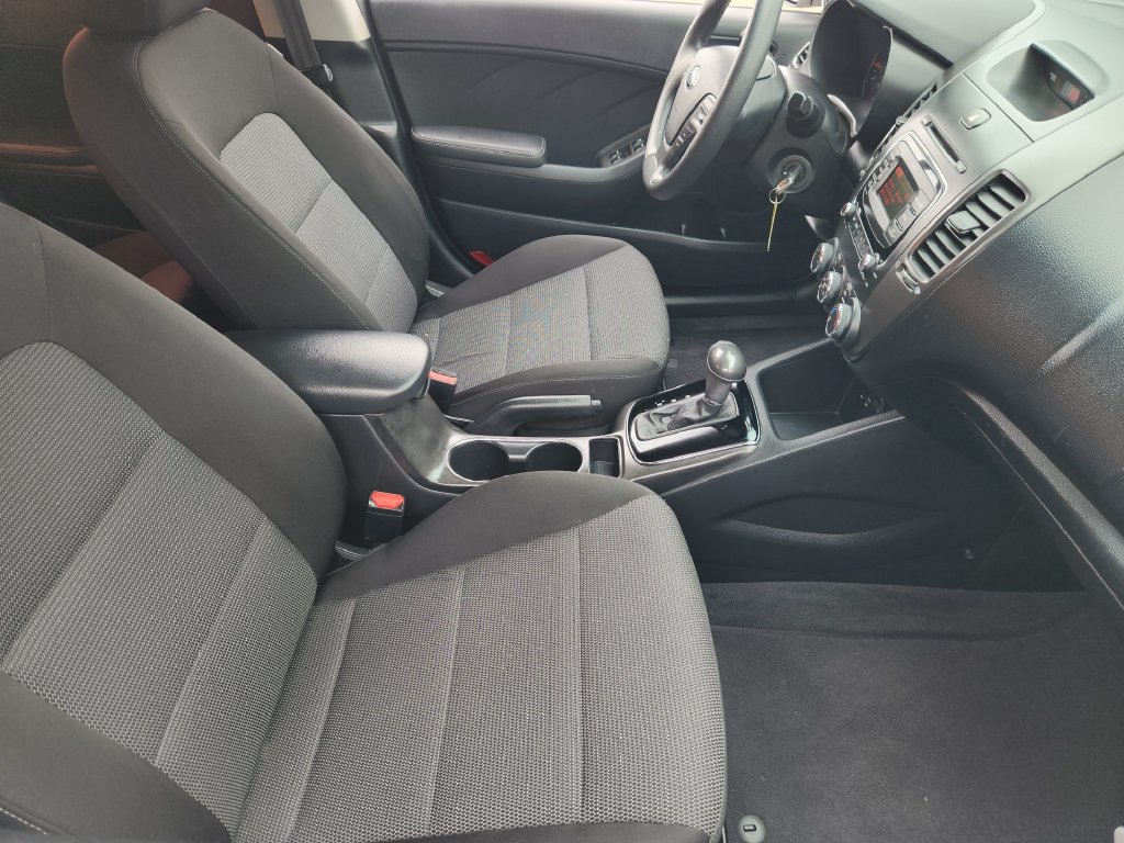 Used 2017 Kia Forte LX FWD image 12