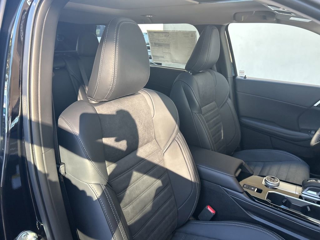 New 2026 Mitsubishi Outlander SE image 20