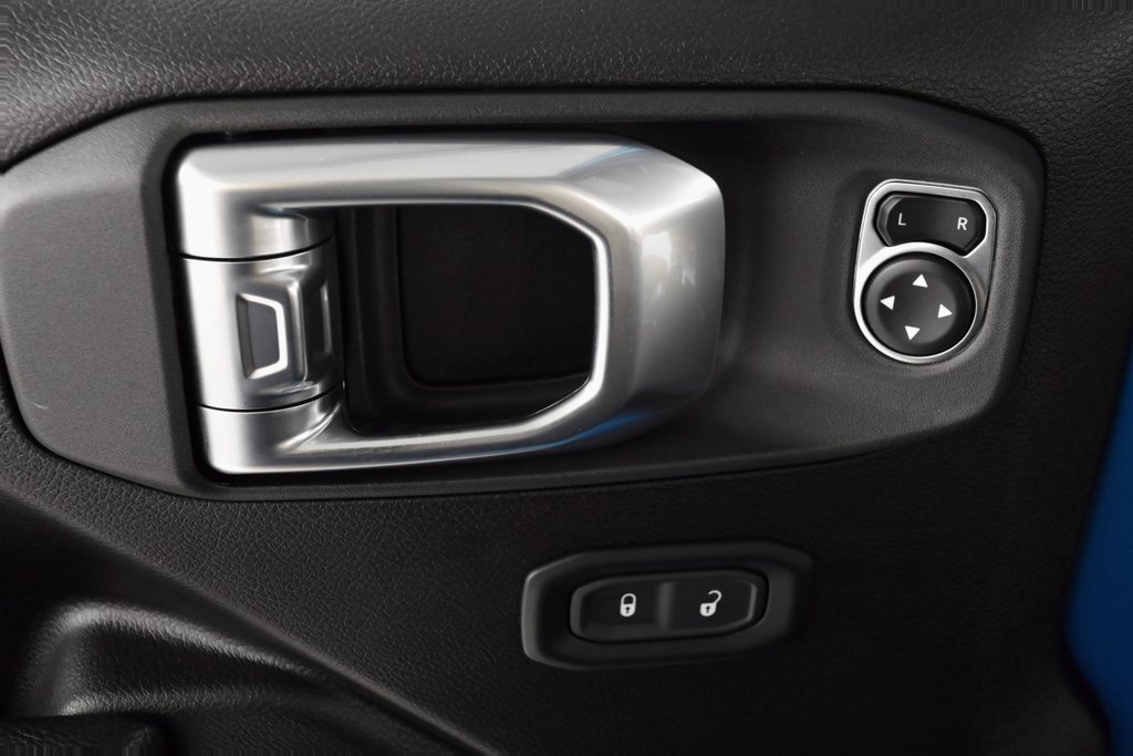 Certified 2023 Jeep Wrangler Rubicon w/ Xtreme 35 Tire Package image 18