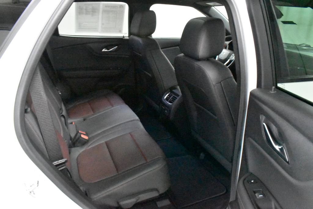 Used 2024 Chevrolet Blazer RS w/ Enhanced Convenience Package image 15