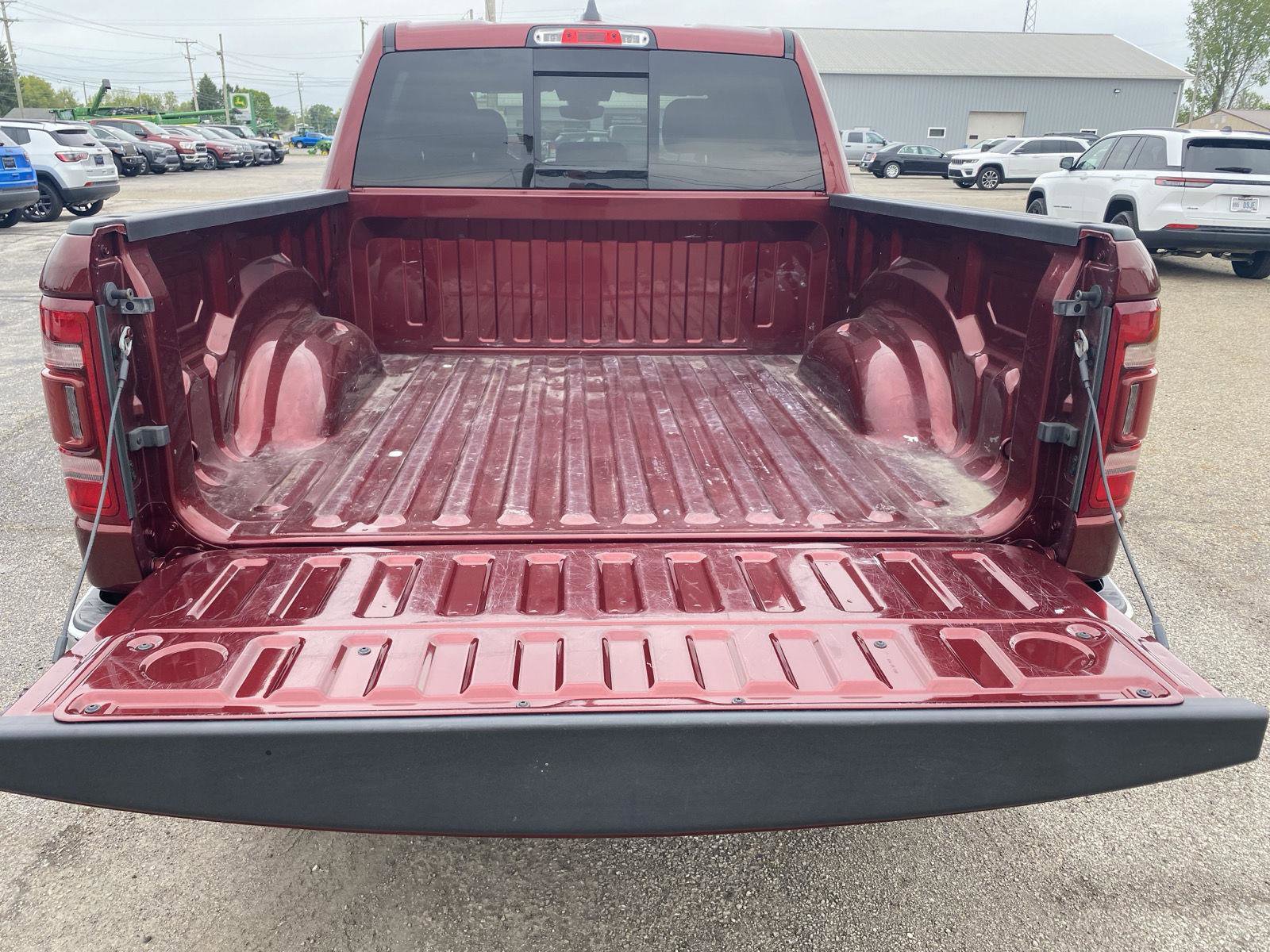 Used 2022 RAM 1500 Big Horn AWD/4WD image 34