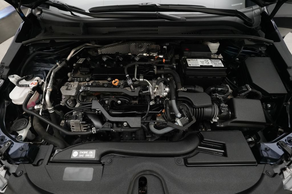 Used 2023 Toyota Corolla LE FWD image 3