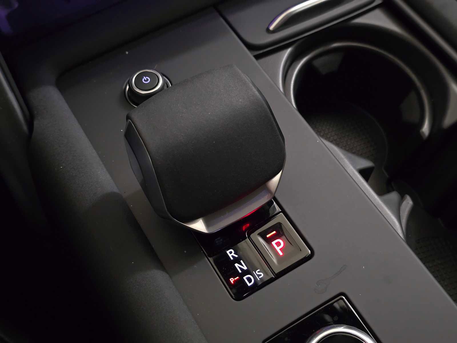 New 2026 Land Rover Discovery S image 34