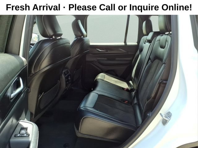 Used 2023 Jeep Grand Cherokee Altitude AWD/4WD image 22