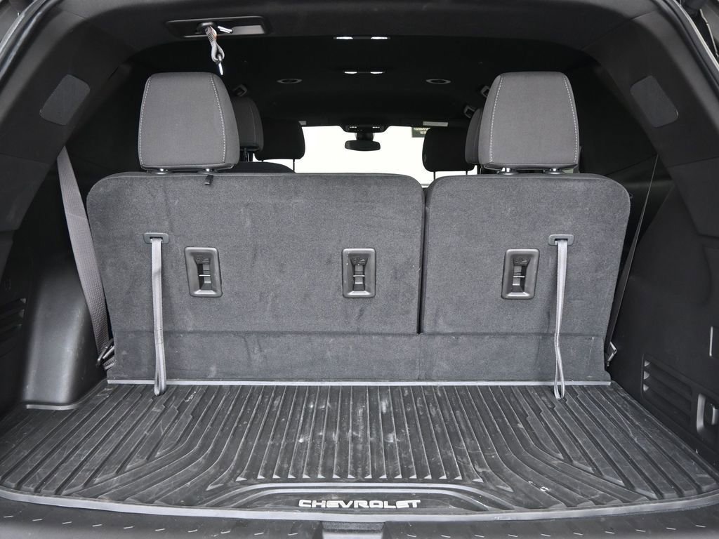 Used 2023 Chevrolet Traverse LT image 20