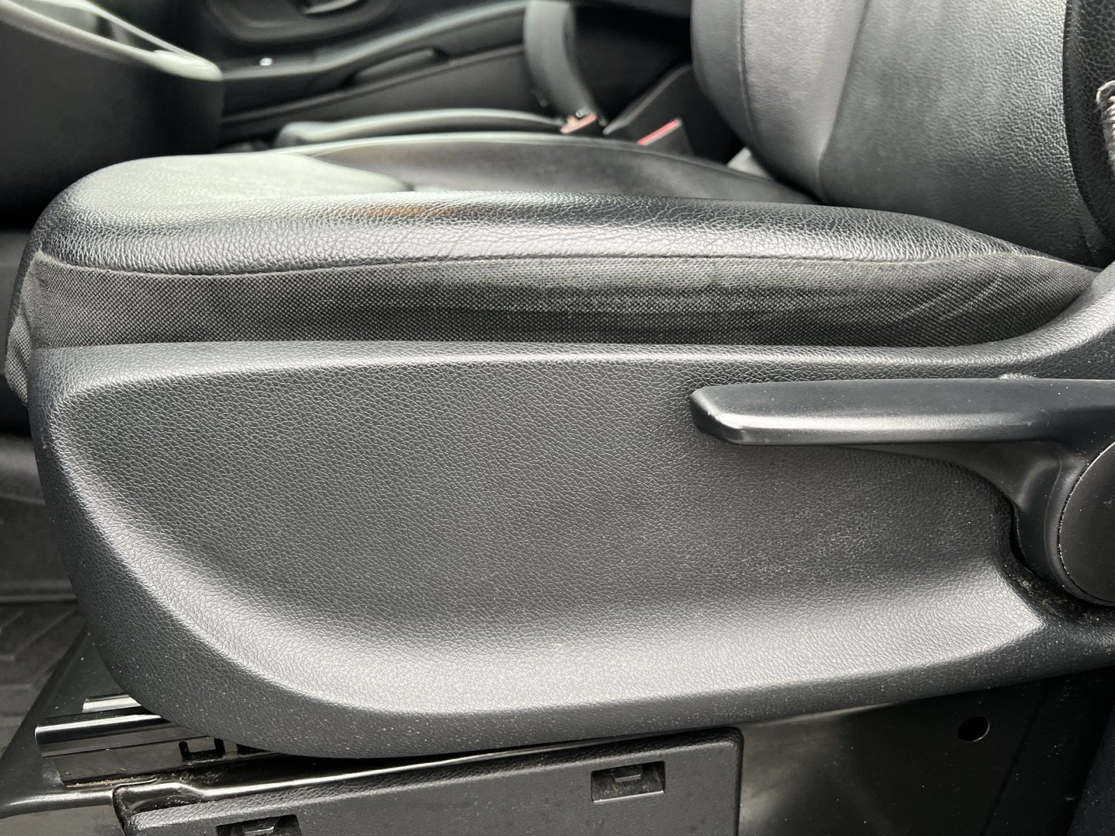 Used 2023 Mercedes-Benz Metris image 14