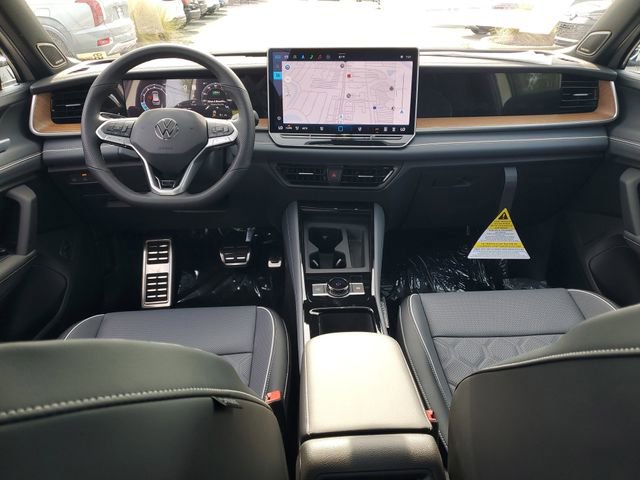 New 2026 Volkswagen Tiguan SEL R-Line AWD/4WD image 14
