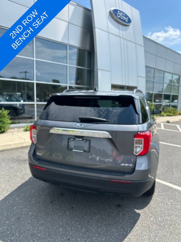 Used 2024 Ford Explorer XLT AWD/4WD image 4