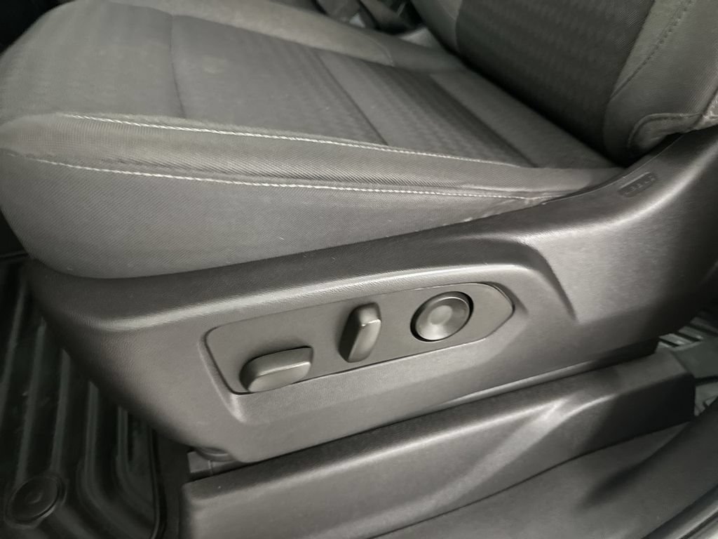 Used 2022 Chevrolet Silverado 1500 Custom Trail Boss AWD/4WD image 12