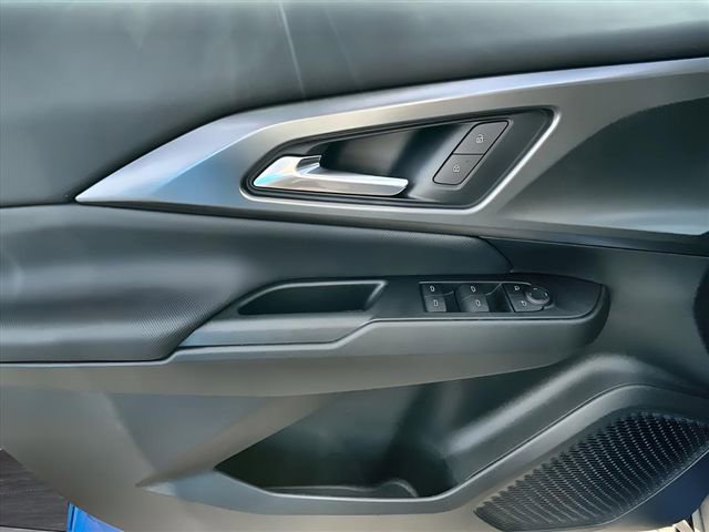 New 2026 Chevrolet Equinox EV LT image 22