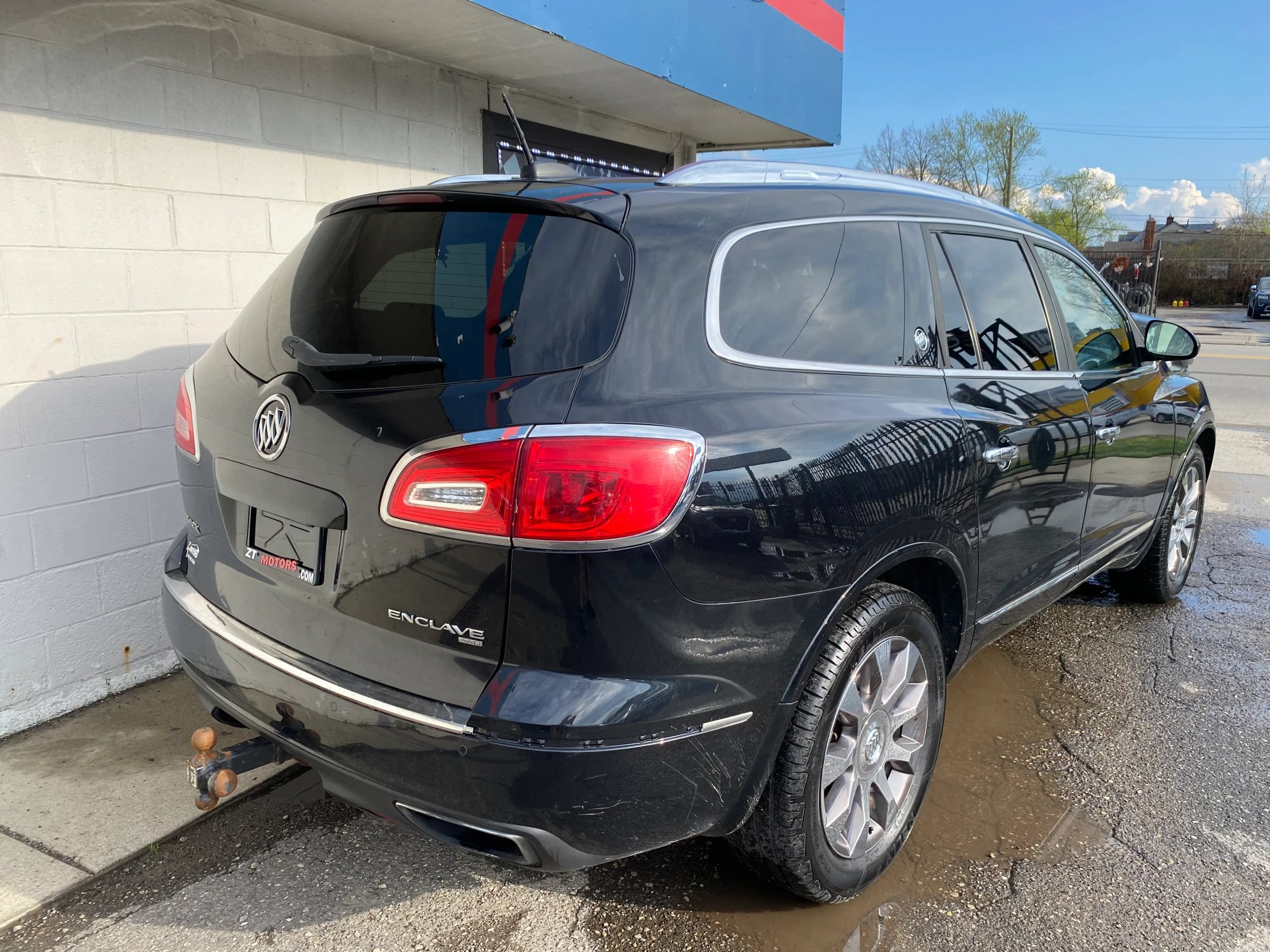 Used 2016 Buick Enclave Leather w/ Enclave Tuscan Edition AWD/4WD image 8