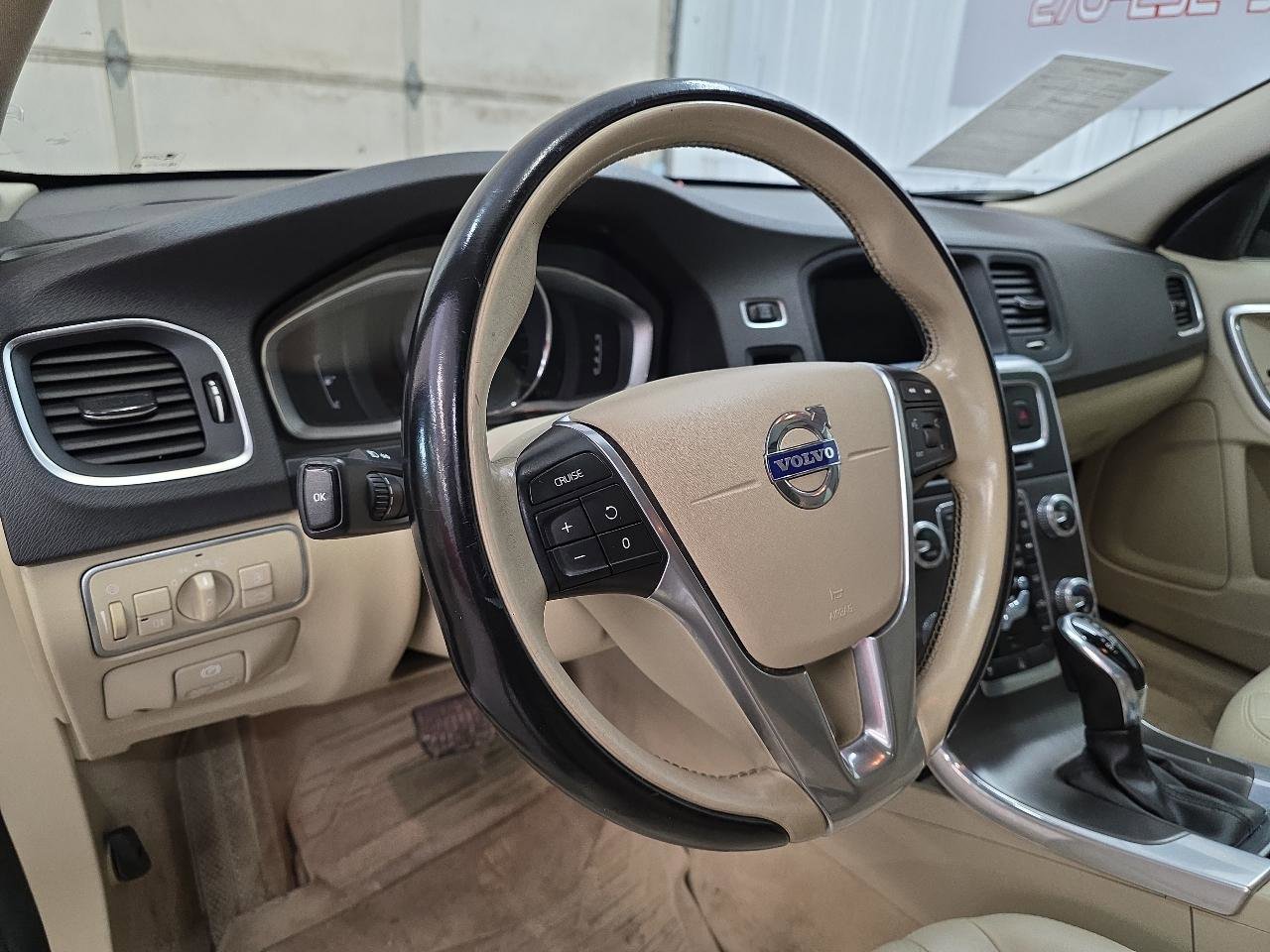 Used 2015 Volvo S60 T5 Premier image 26
