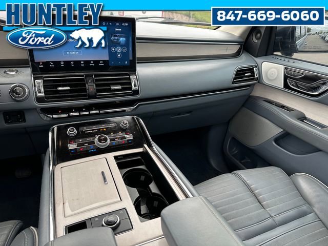 Used 2023 Lincoln Navigator L Black Label image 23