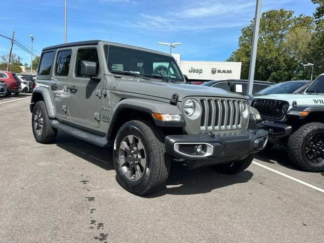Used 2018 Jeep Wrangler Unlimited Sahara w/ Cold Weather Group AWD/4WD image 19