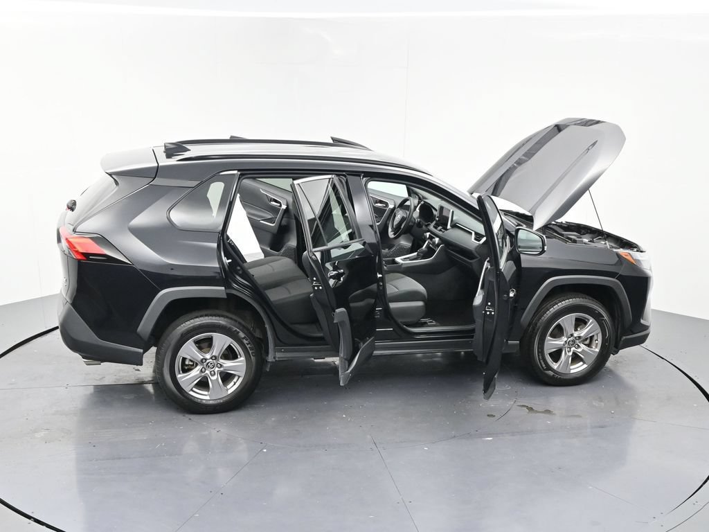 Used 2024 Toyota RAV4 XLE AWD/4WD image 26